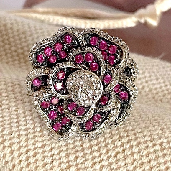 Ruby & Diamond Rose Ring - Picture 4 of 14